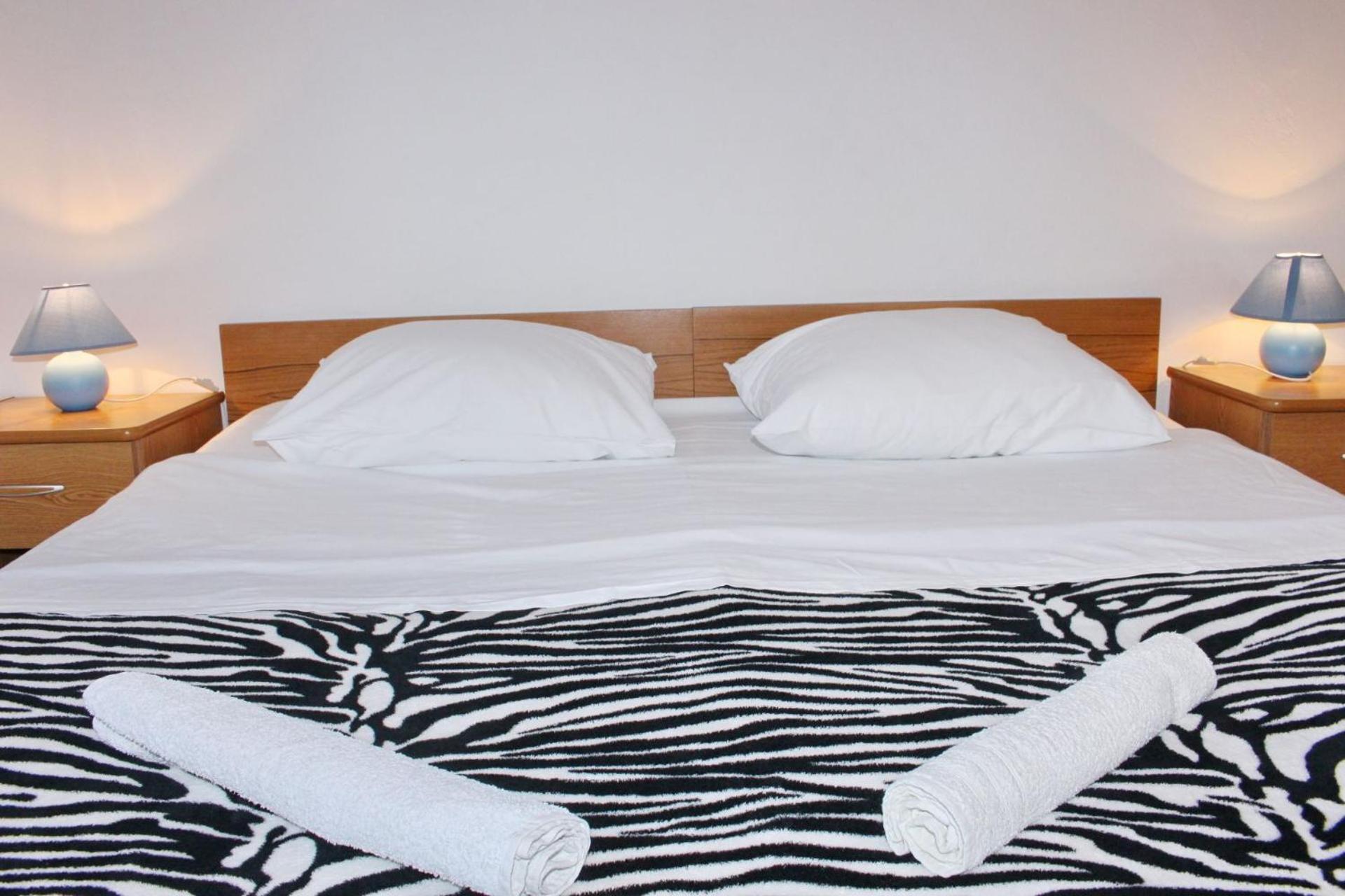 Apartments Remi Nin Εξωτερικό φωτογραφία